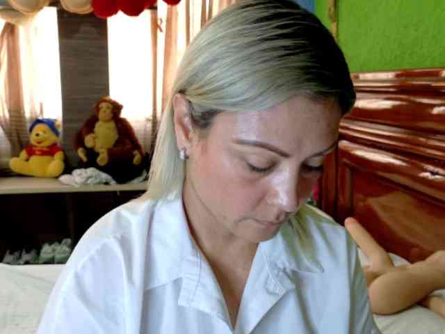 Charlizetheron1 webcam