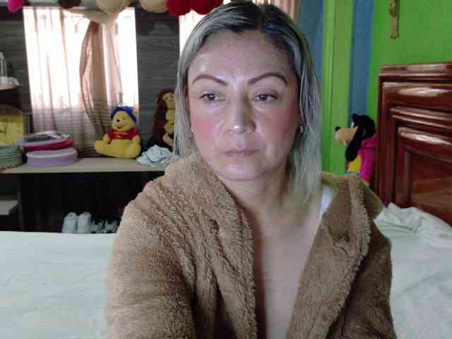 Charlizetheron1 webcam