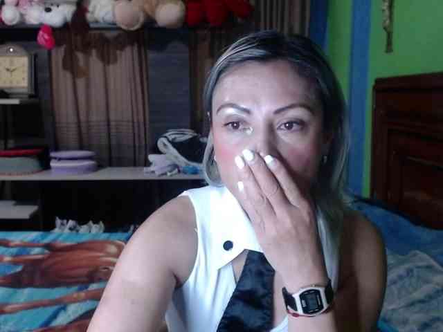 Charlizetheron1 webcam