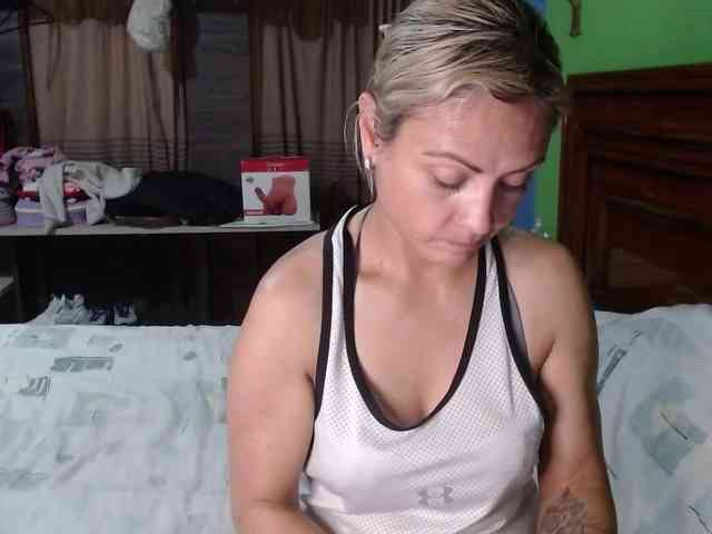 Charlizetheron1 Live Webcam on BongaCams Charlizetheron1 Live Webcam on BongaCams
