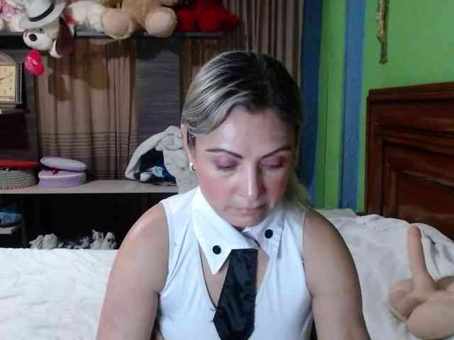 Charlizetheron1 webcam