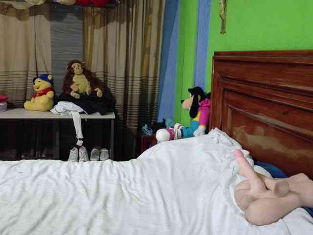 Charlizetheron1 webcam