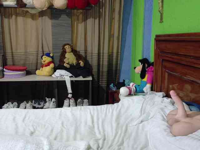 Charlizetheron1 webcam