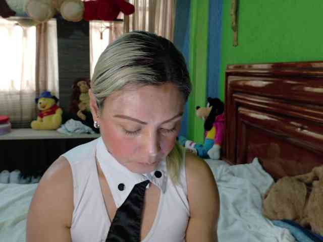 Charlizetheron1 webcam