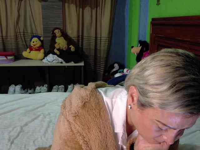 Charlizetheron1 Live Webcam on BongaCams