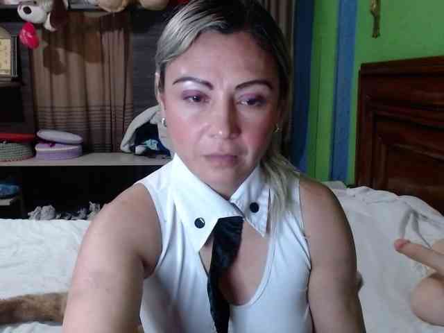 Charlizetheron1 webcam