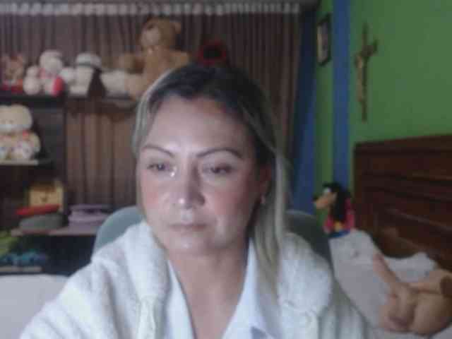 Charlizetheron1 webcam