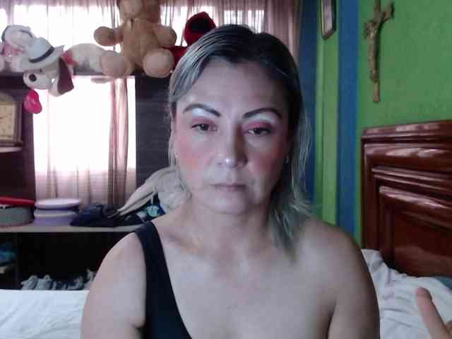 Charlizetheron1 webcam