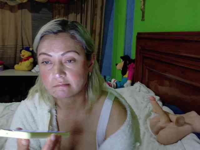 Charlizetheron1 webcam