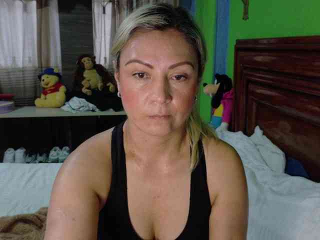 Charlizetheron1 webcam