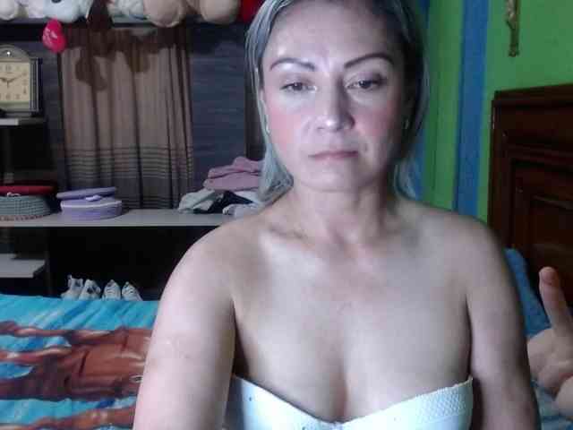 Charlizetheron1 webcam