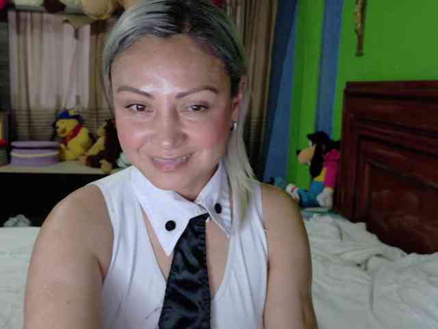 Charlizetheron1 webcam