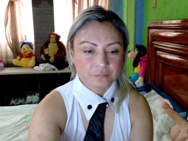 Charlizetheron1 webcam