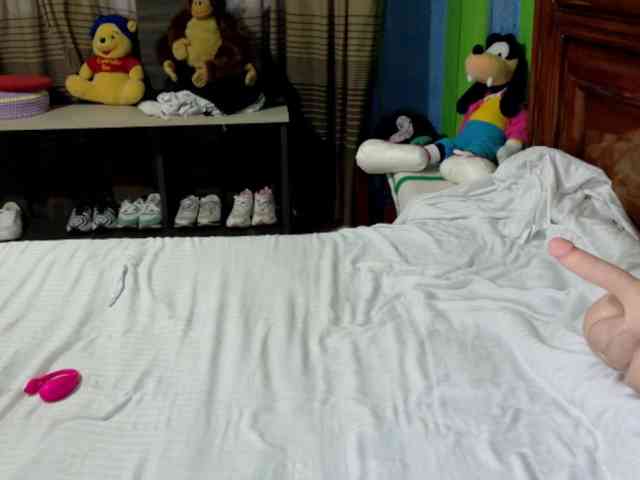 Charlizetheron1 webcam