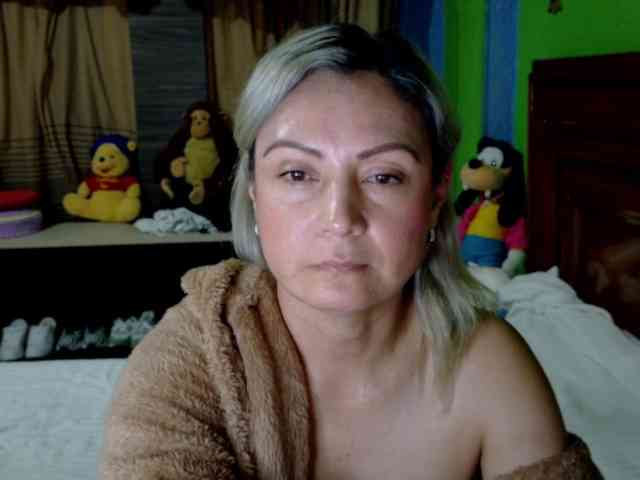 Charlizetheron1 webcam