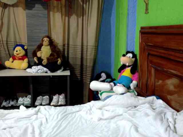 Charlizetheron1 webcam