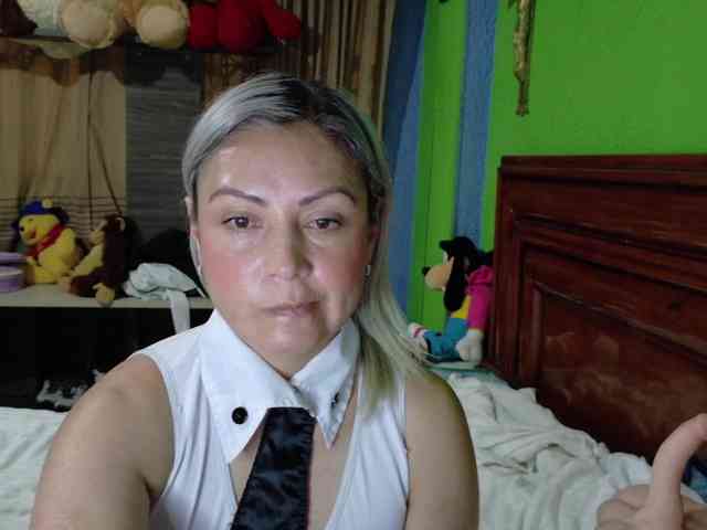 Charlizetheron1 webcam