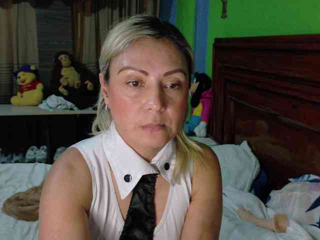 Charlizetheron1 webcam