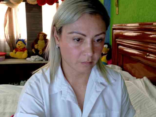 Charlizetheron1 webcam