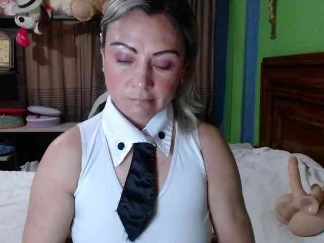 Charlizetheron1 webcam