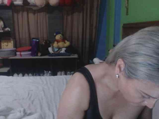 Charlizetheron1 webcam