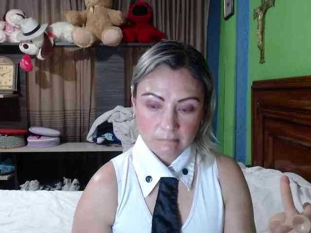 Charlizetheron1 webcam