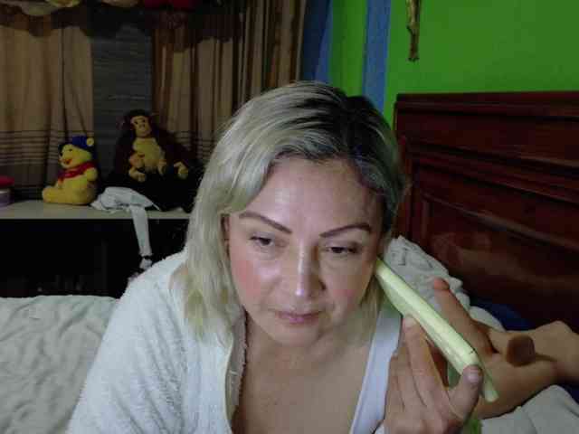 Charlizetheron1 webcam