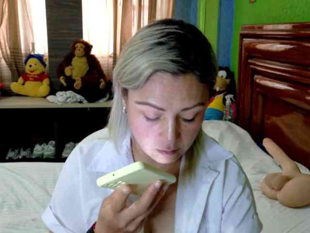 Charlizetheron1 webcam