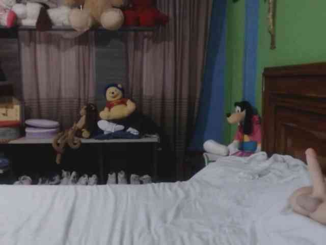 Charlizetheron1 webcam