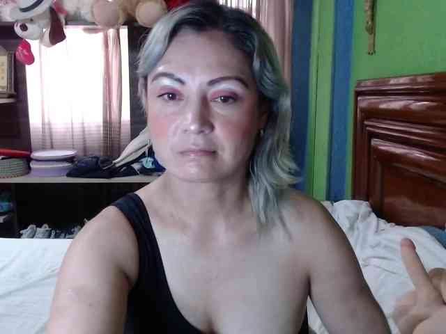 Charlizetheron1 webcam