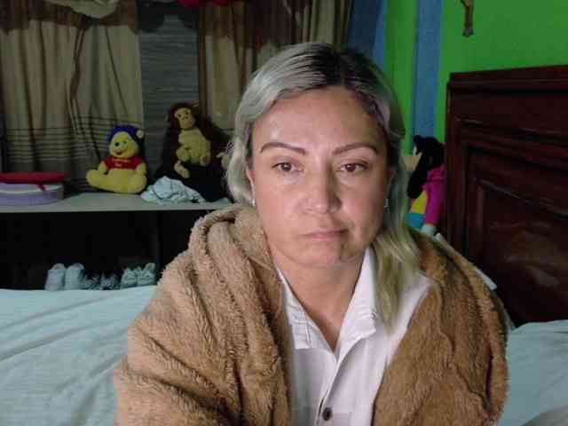 Charlizetheron1 webcam