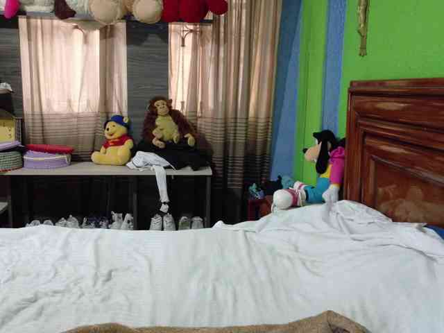 Charlizetheron1 webcam