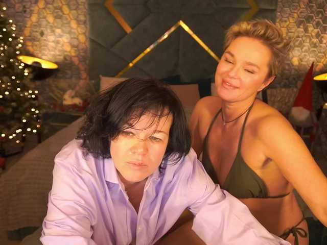 PleasureWeCouple's BongaCams show and profile