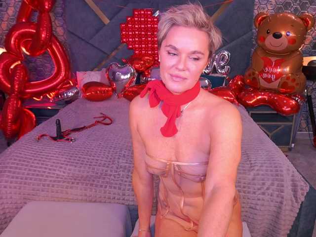 PleasureWeCouple's BongaCams show and profile