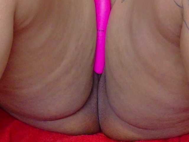 fat-naughtyass's BongaCams show and profile