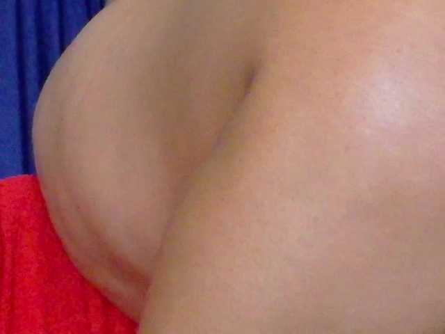 fat-naughtyass's BongaCams show and profile