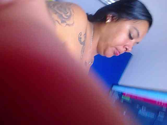 fat-naughtyass webcam