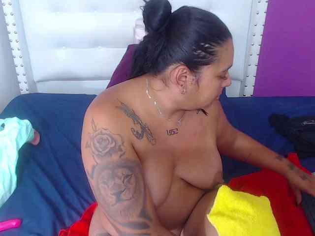 fat-naughtyass webcam