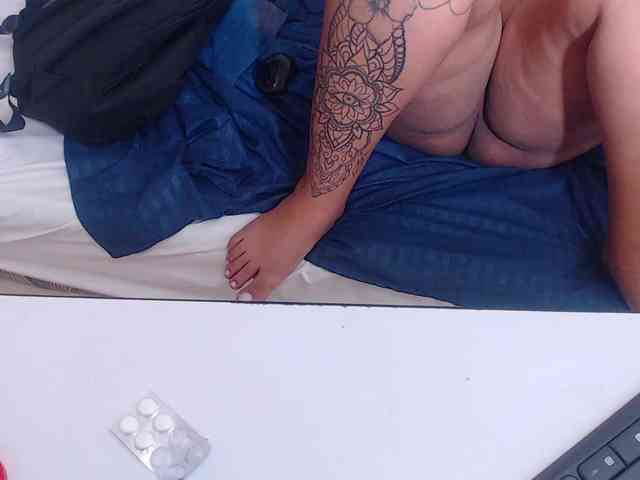 fat-naughtyass webcam