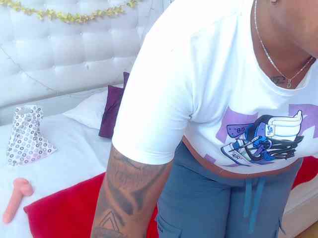 fat-naughtyass webcam