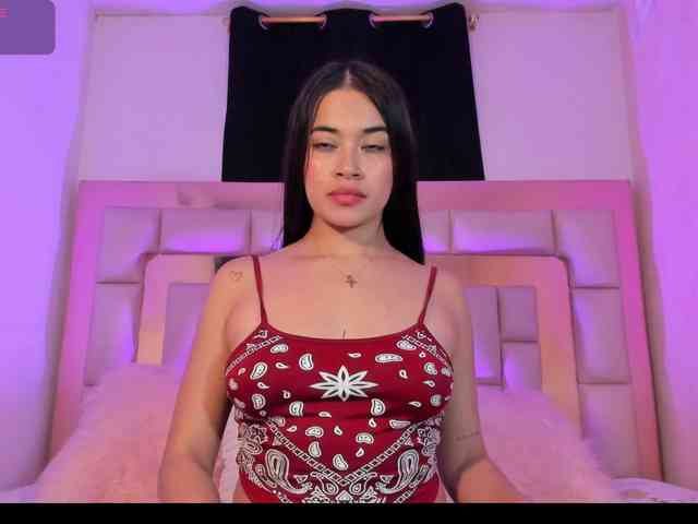 Ariannacollinsvip webcam