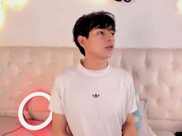 AleAurarashi AleAurarashi