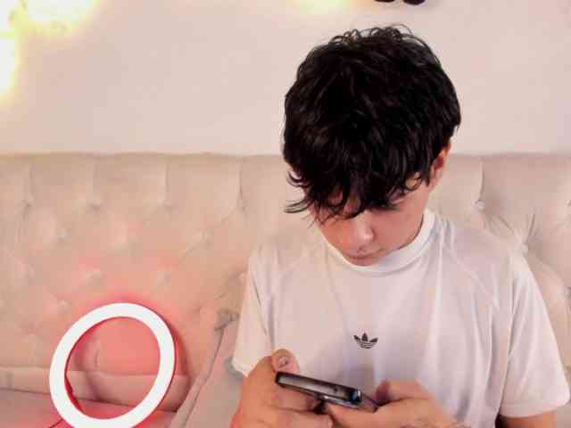 AleAurarashi AleAurarashi