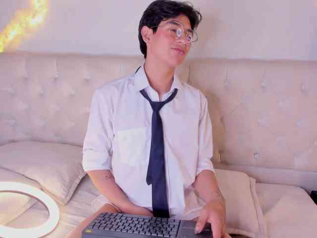 AleAurarashi AleAurarashi