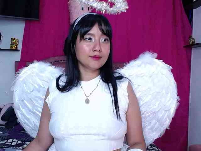 charlottekiss99 webcam