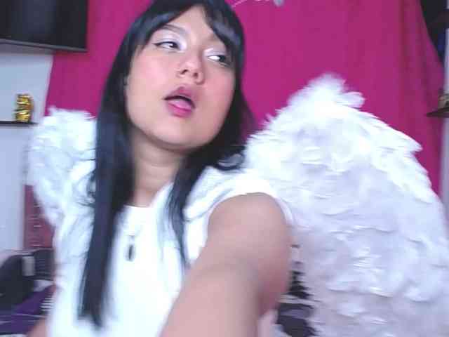 charlottekiss99 webcam