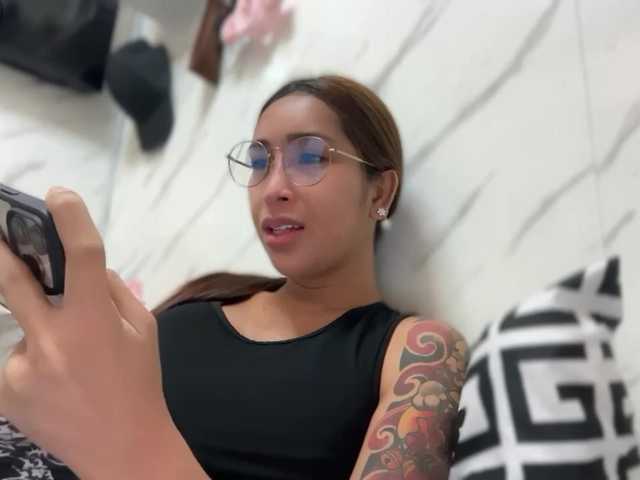 cutiepinayxx's BongaCams show and profile