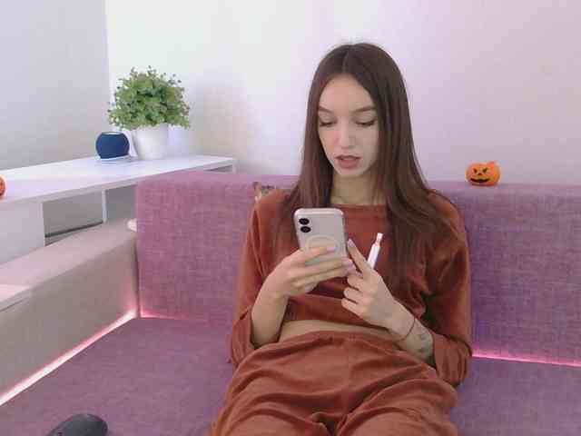 NotSoSweetDasha webcam