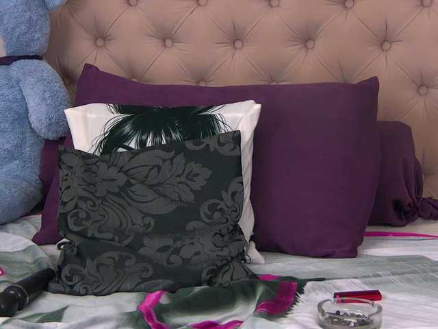 VannyFoxx's BongaCams show and profile