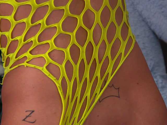 VannyFoxx's BongaCams show and profile